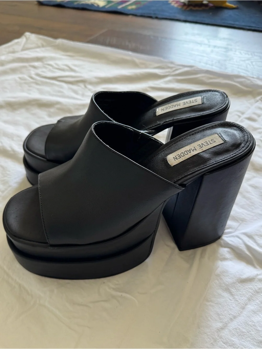 Steve Madden CAGEY Black Leather Platform Slide Heels